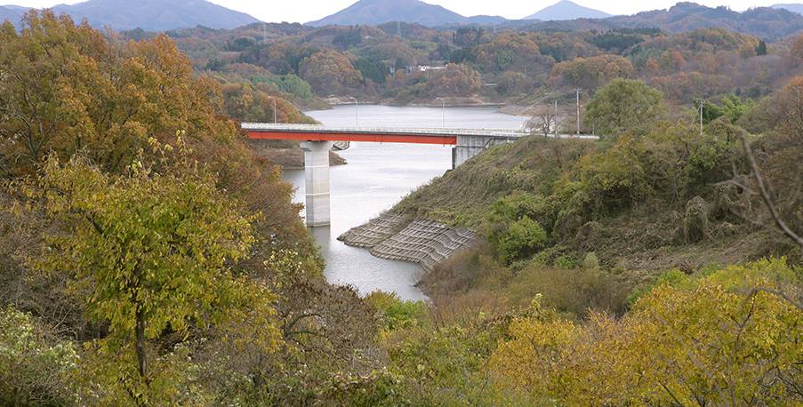 春沢やわらぎ館